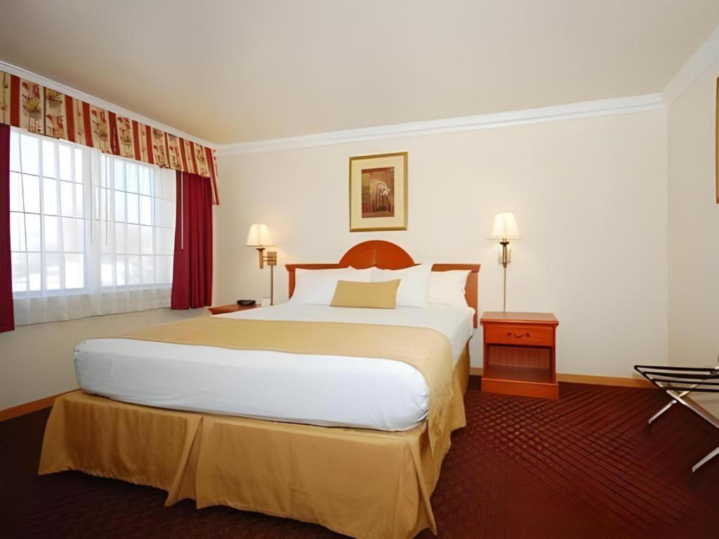 Best Western Hanford Inn Kültér fotó
