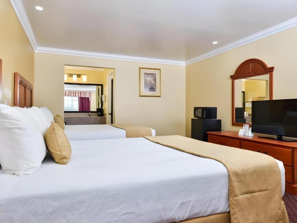 Best Western Hanford Inn Kültér fotó