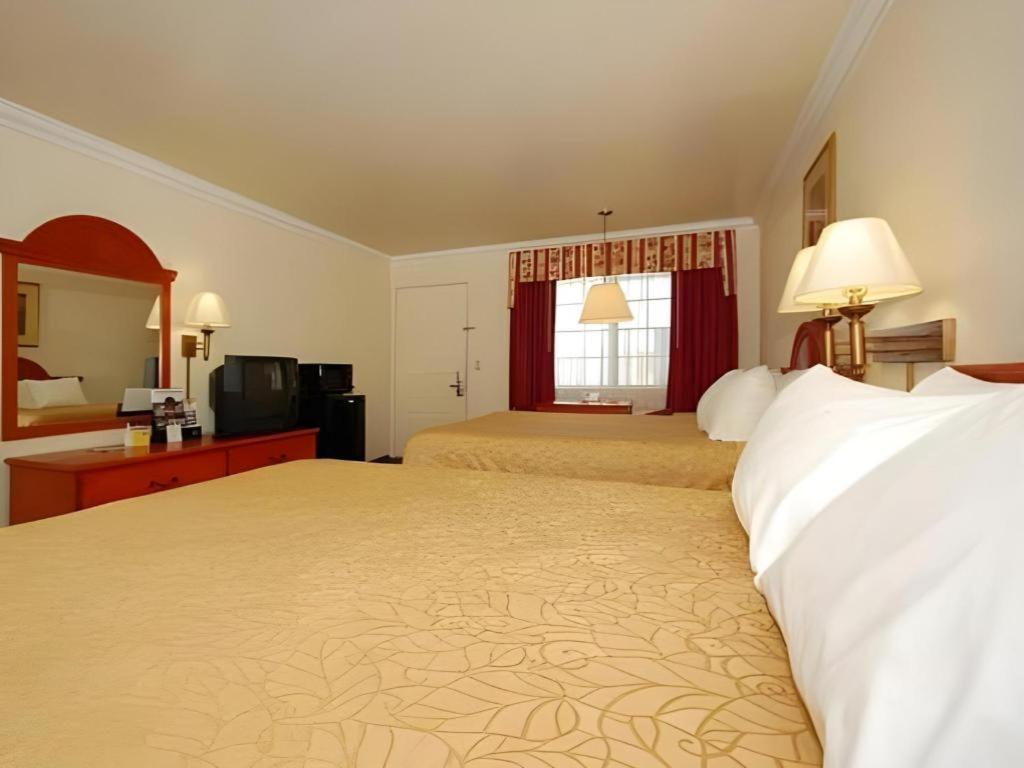 Best Western Hanford Inn Kültér fotó